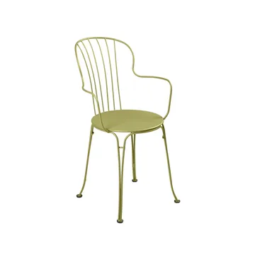 Opera+ stol med armlener - Willow green (grønn) - Fermob