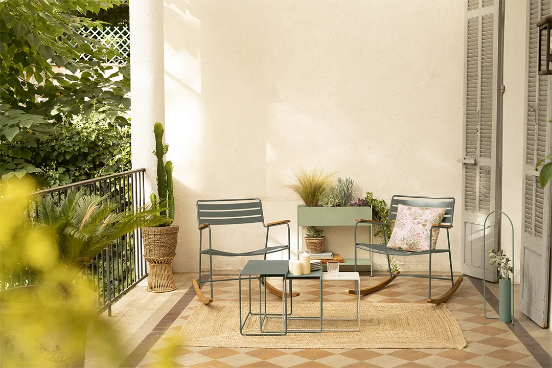 Picolino plant holder h.63 cm, Clay grey Fermob