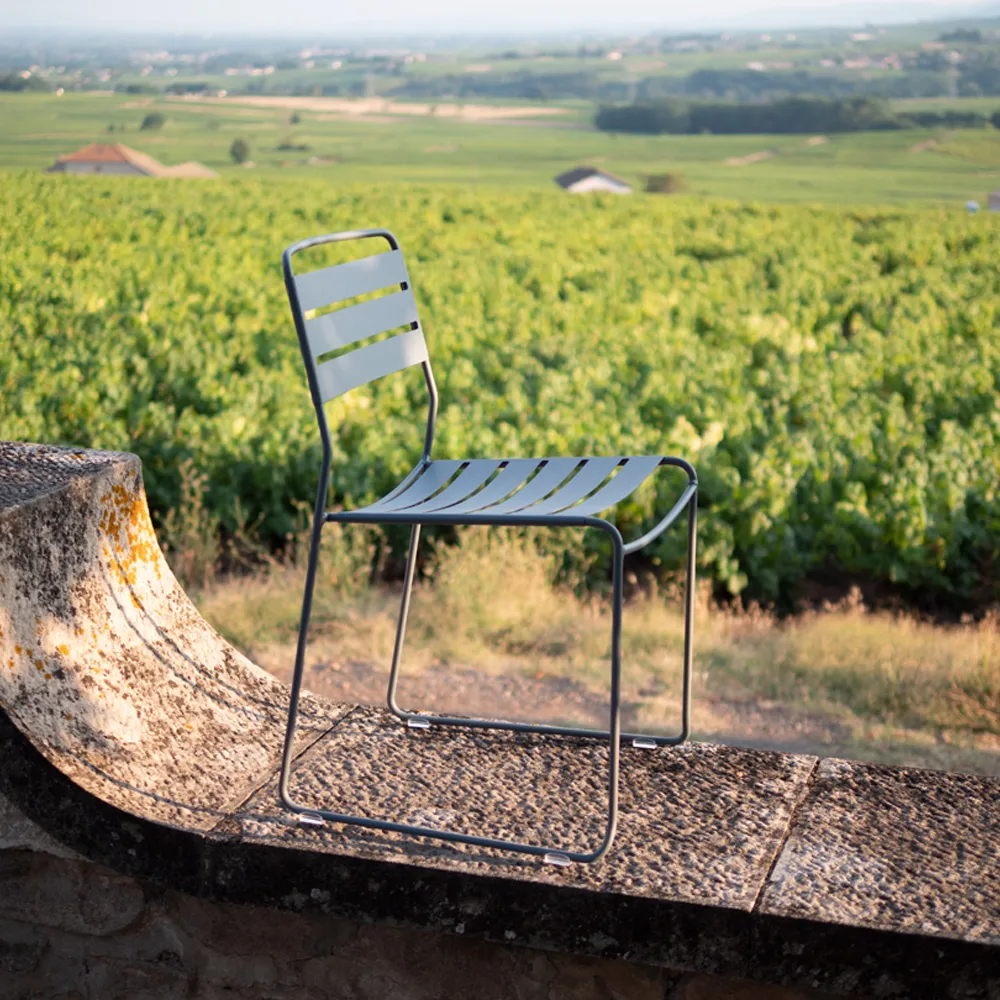 Surprising stol, Chili Fermob