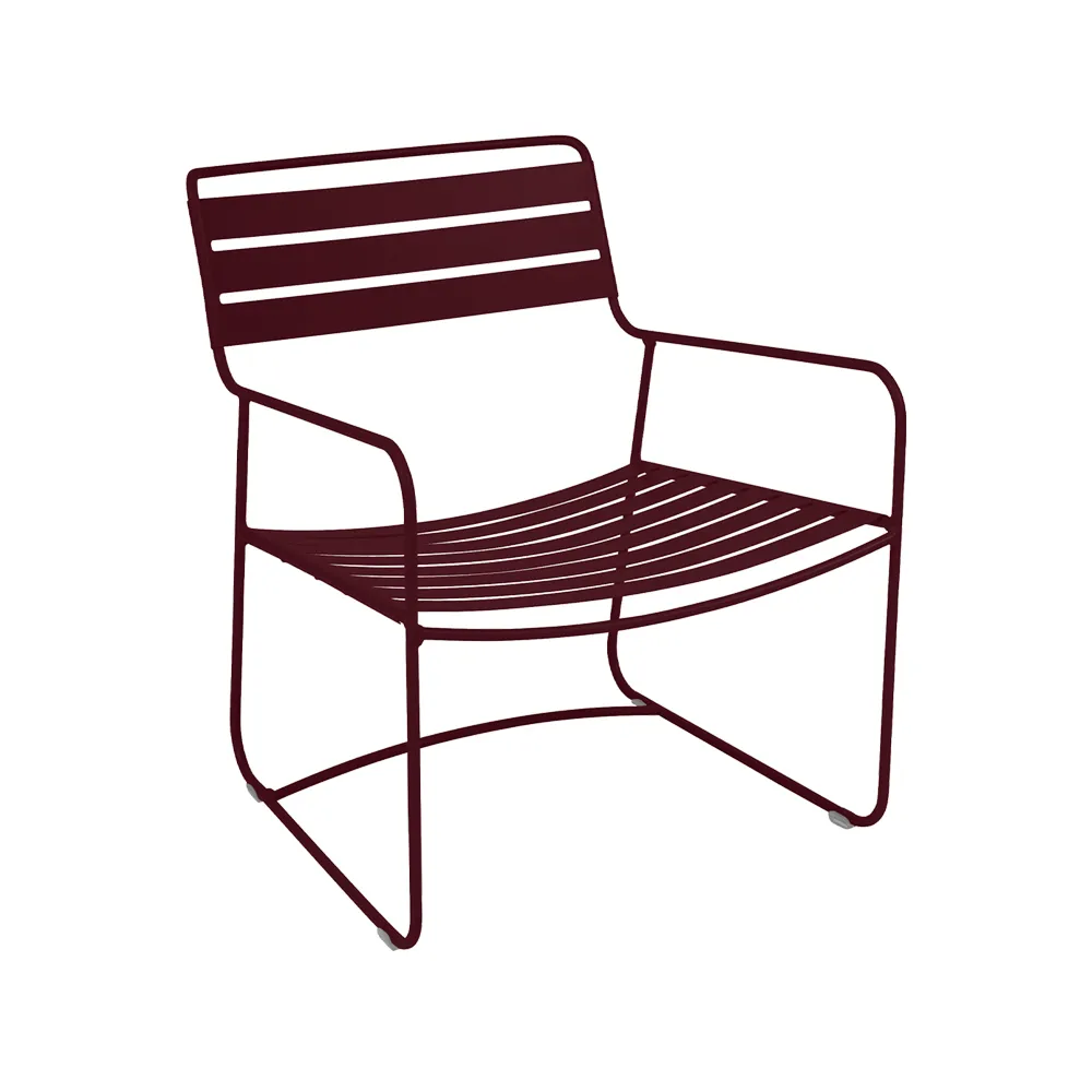 Surprising stol med armlener, lav, Black cherry Fermob