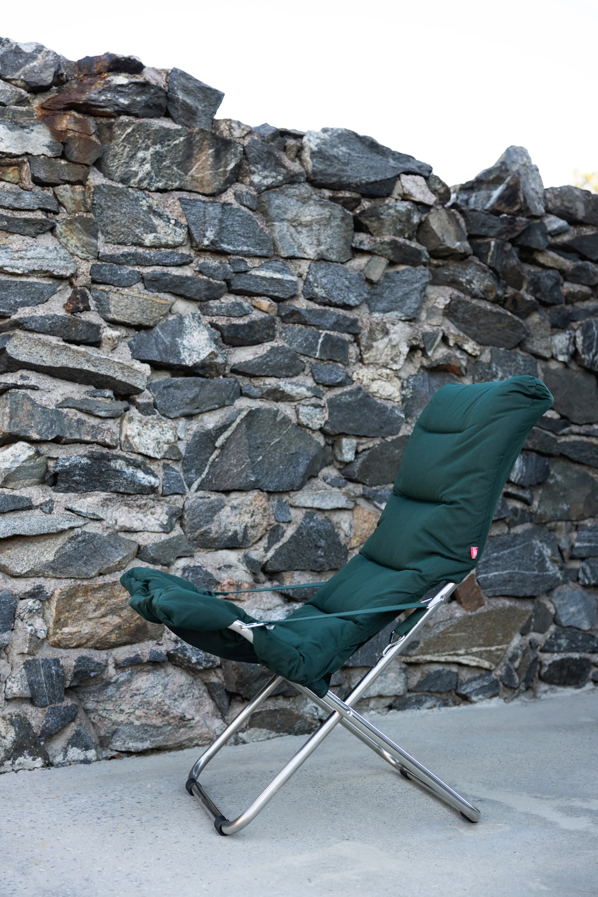 Fiesta Soft solstol, Stoff dark green-aluminiumsstativ Fiam