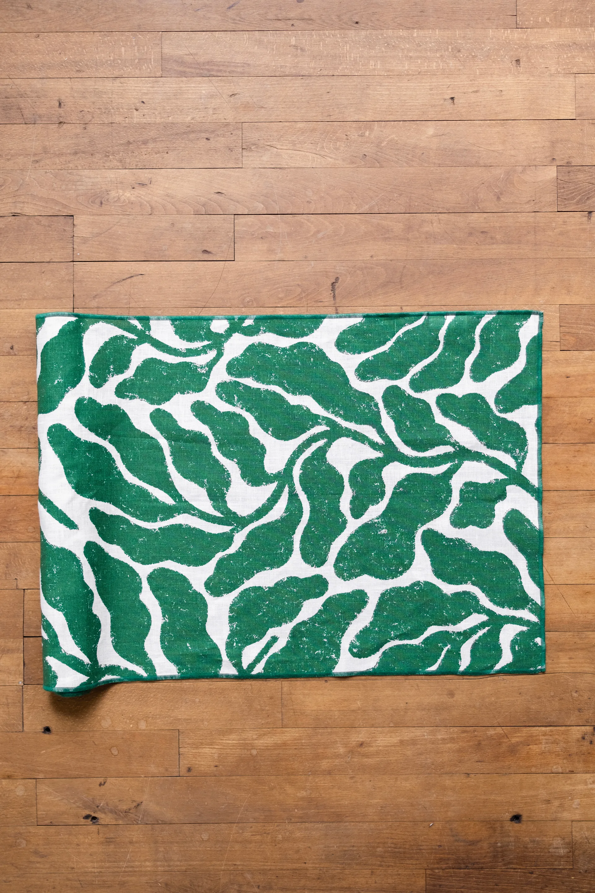 Leaves løper, Green, 45x180 cm Fine Little Day