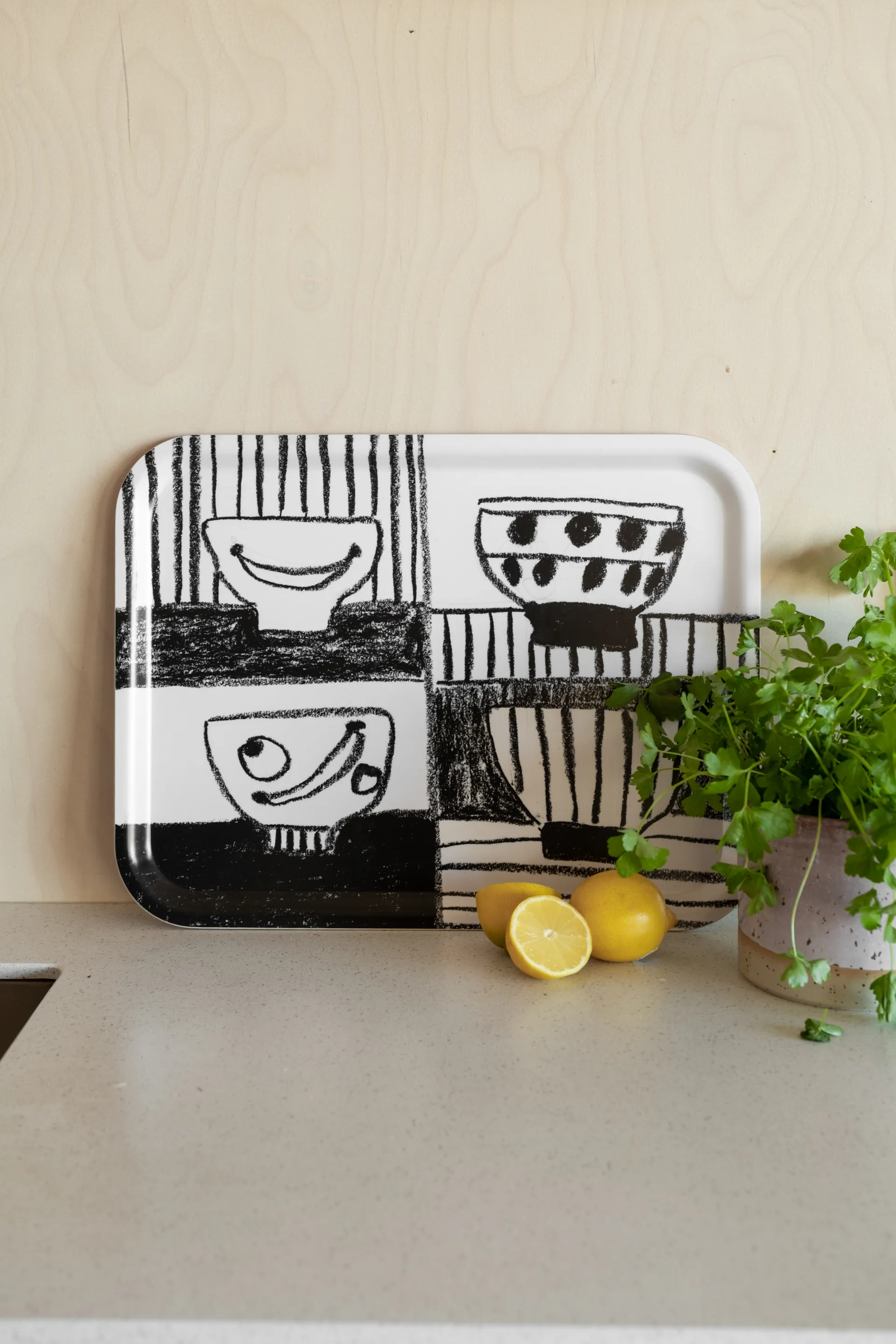 Stilleben brett 33 x 43 cm, Svart-hvit Fine Little Day