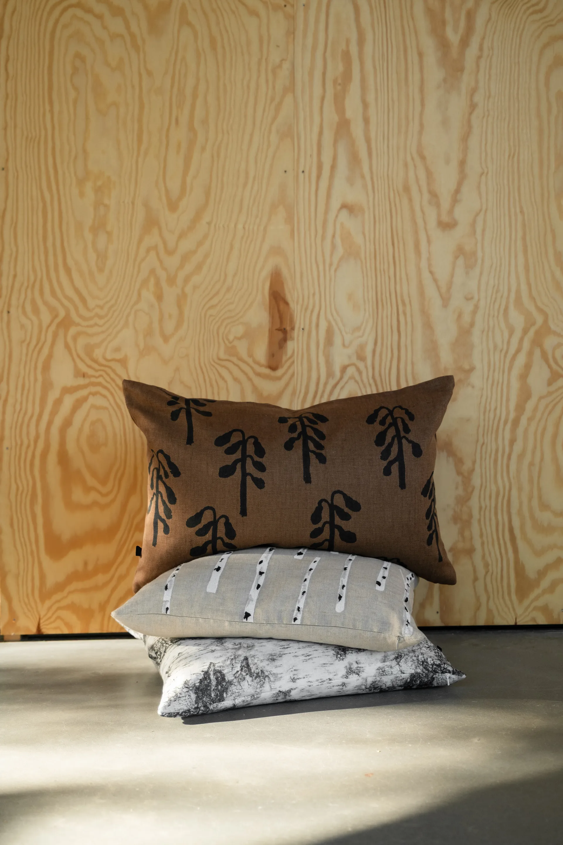 Weeping birch putetrekk 38x58 cm, Brown Fine Little Day