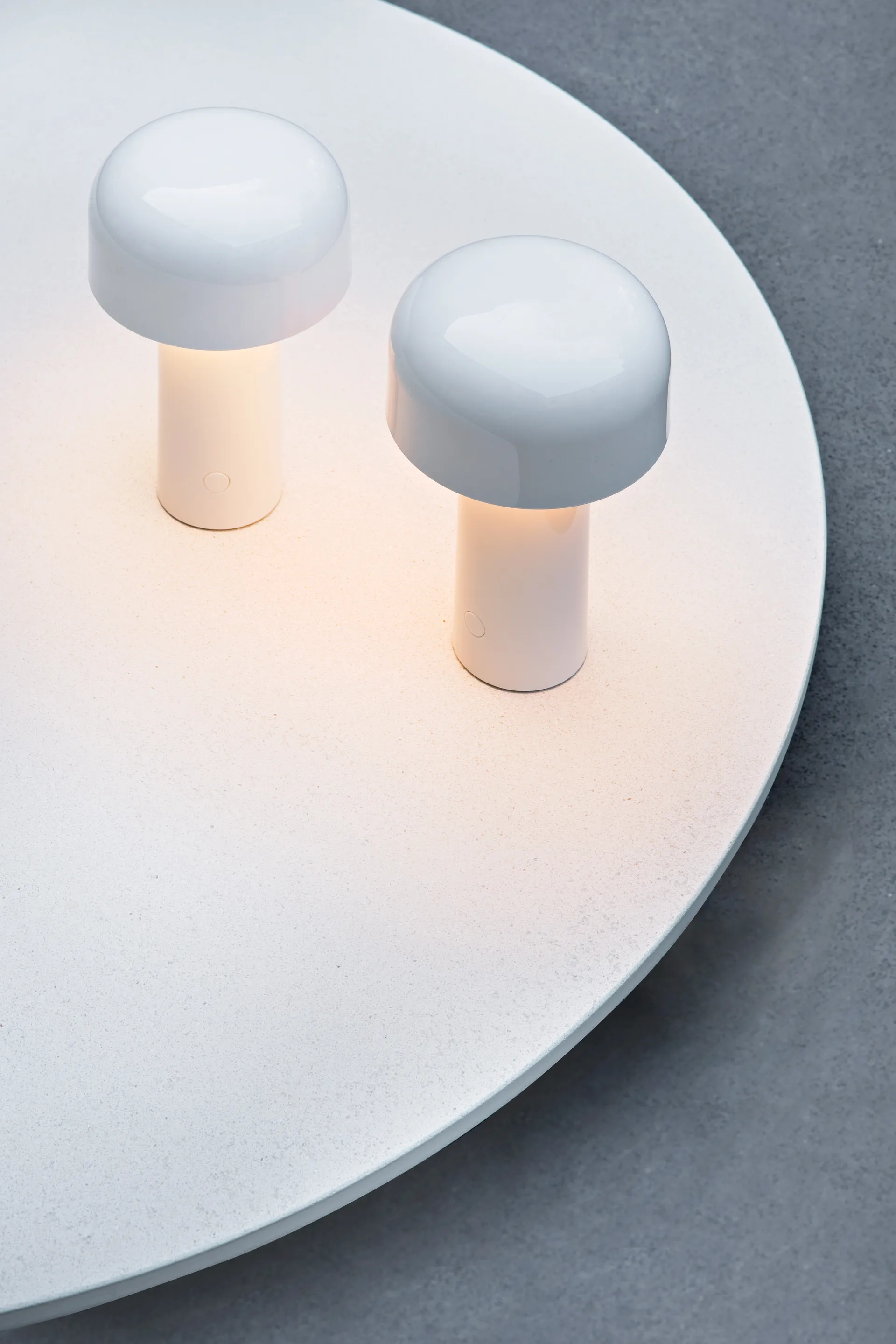 Bellhop bordlampe portabel, White Flos