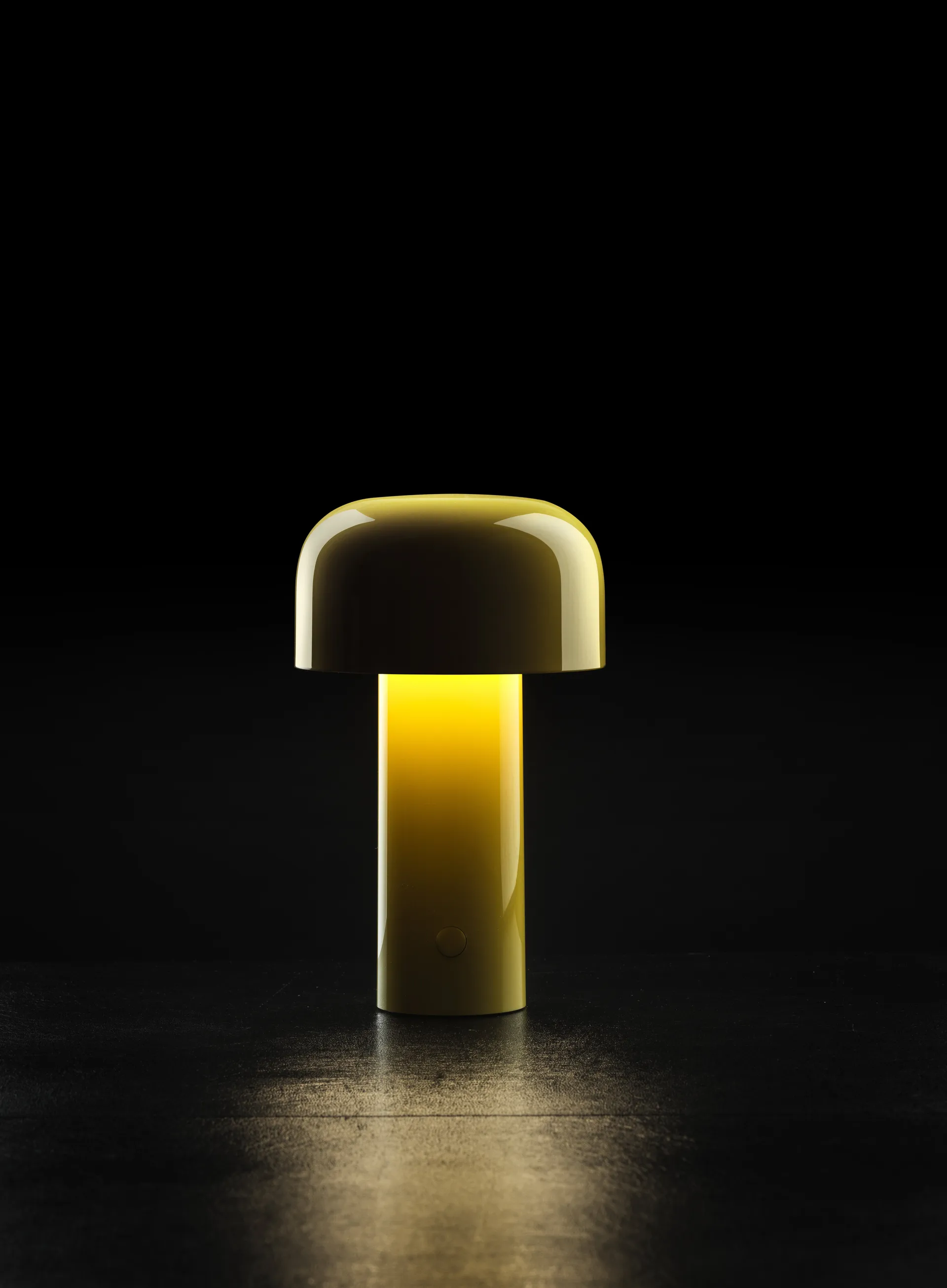 Bellhop bordlampe portabel, Yellow yellow, IP54 (innendørs/utendørs) Flos