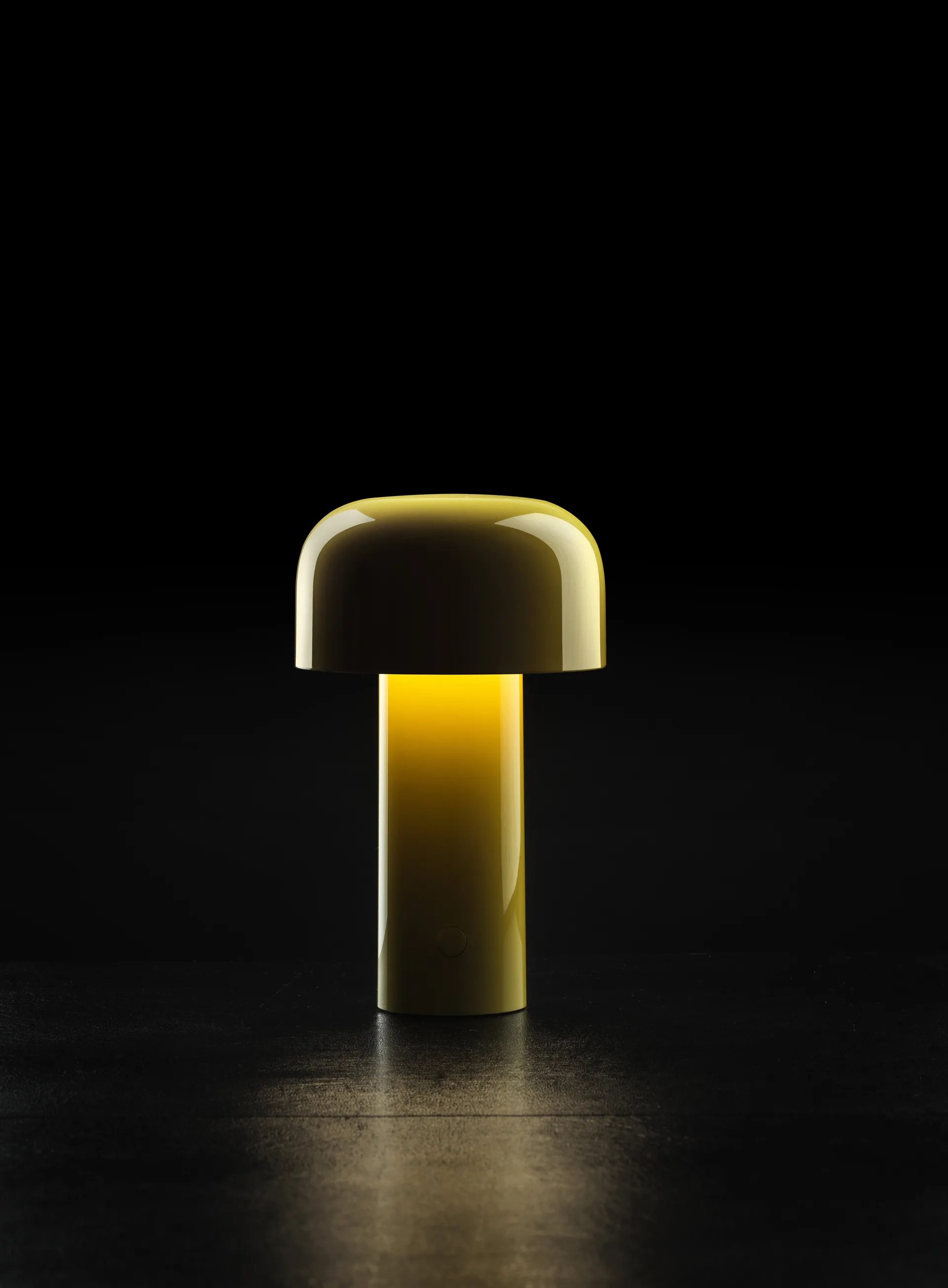 Bellhop bordlampe portabel, Yellow yellow, IP54 (innendørs/utendørs) Flos