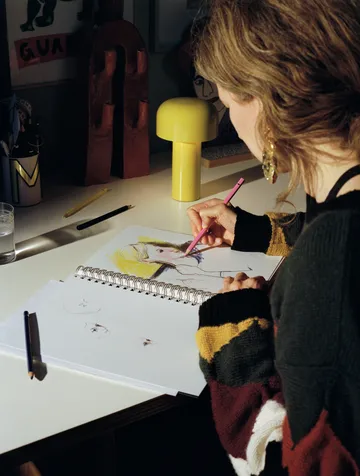 Bellhop bordlampe portabel - Yellow yellow, IP54 (innendørs/utendørs) - Flos