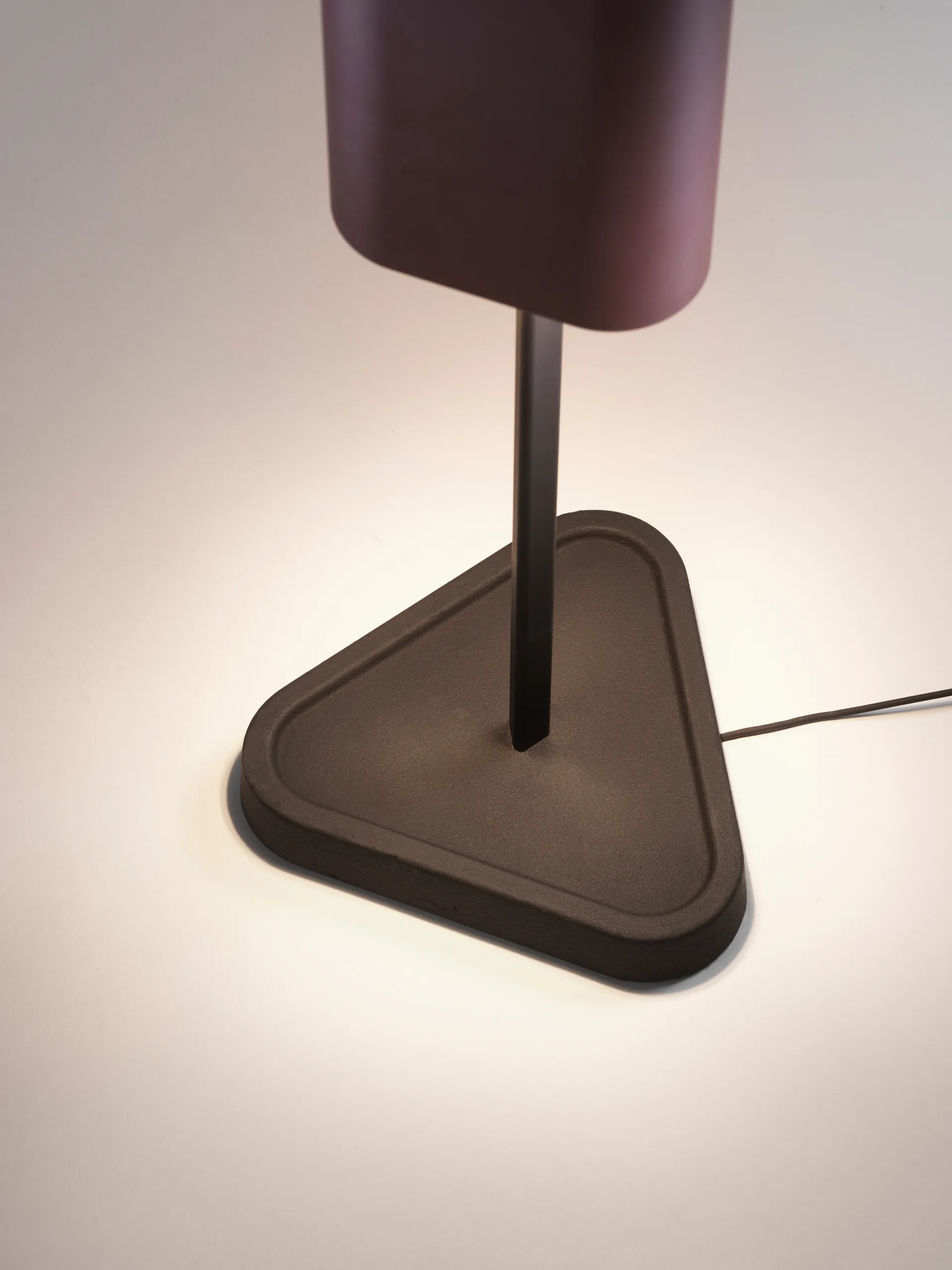 EMI bordlampe 114 cm, Deep red Flos