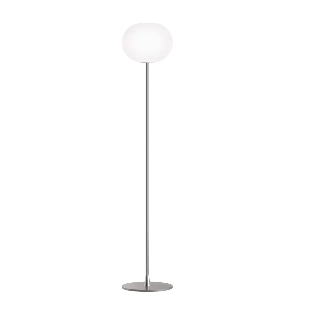 Glo-ball F2 gulvlampe, Hvit opalglass-matte sølvstativ Flos