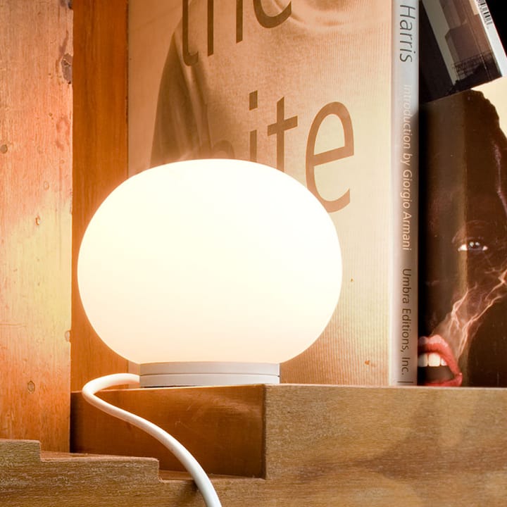 Glo-Ball Mini T bordlampe, Hvit opalglass Flos