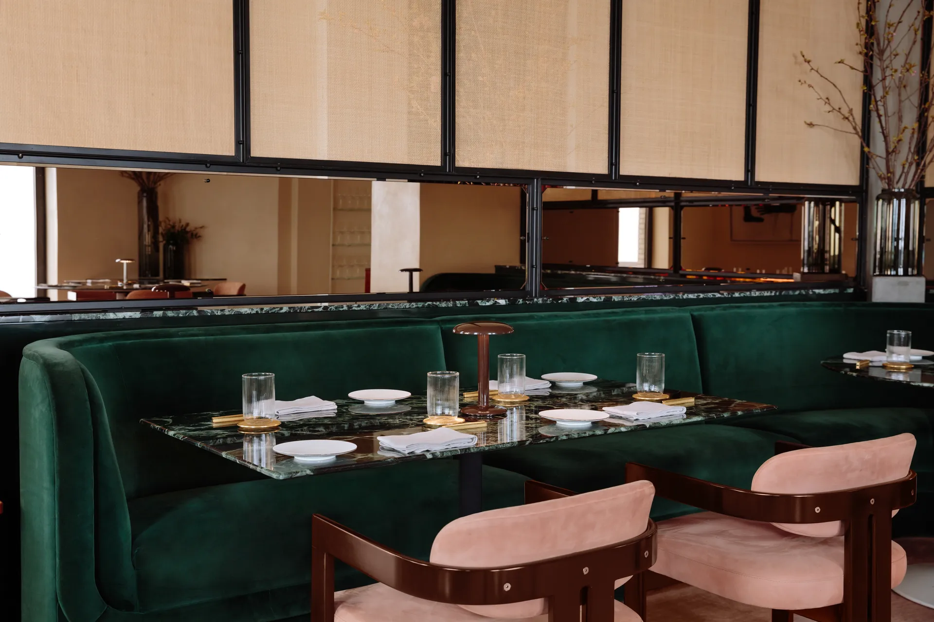 Gustave Residential bordlampe portabel, Lakkert brun Flos