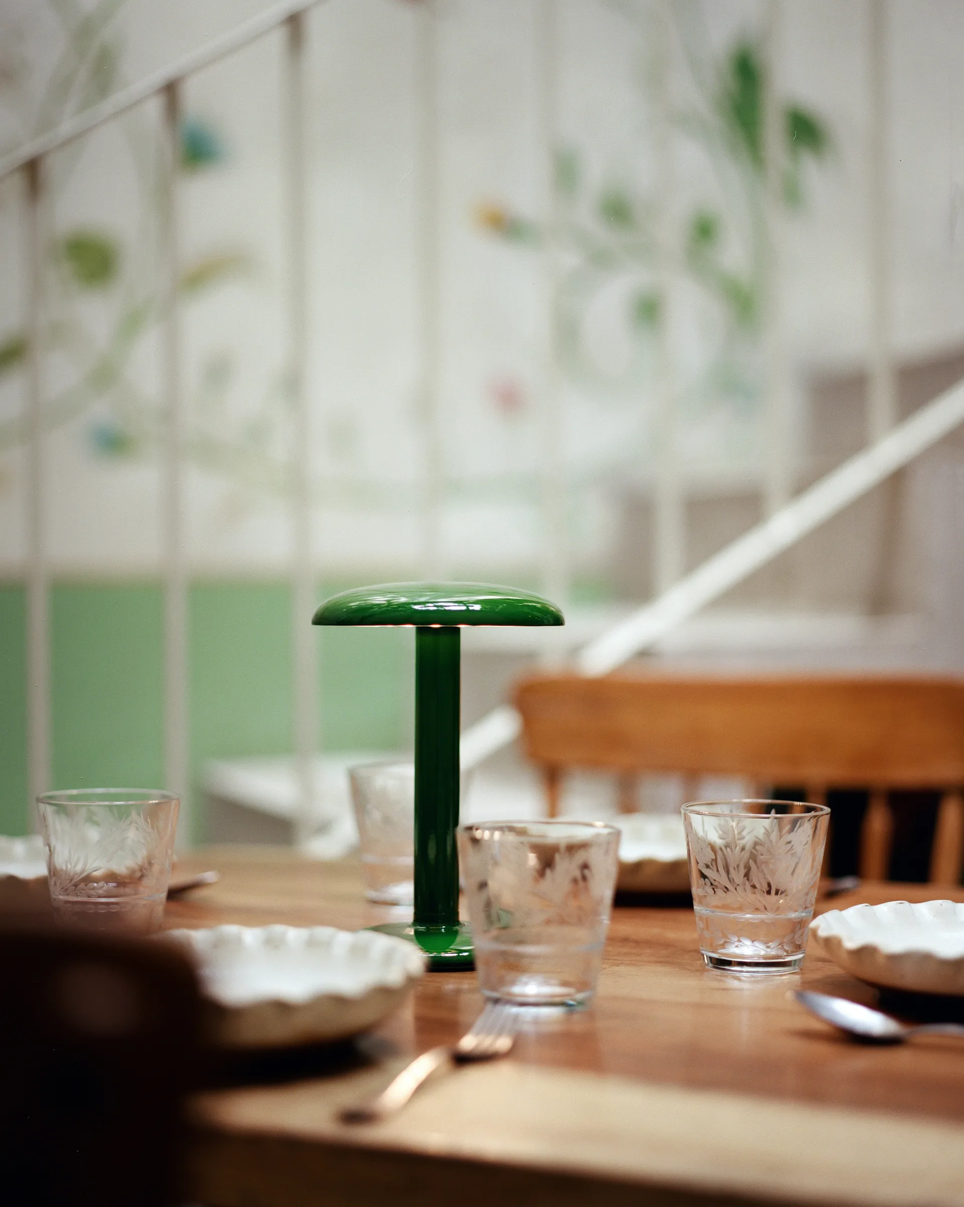 Gustave Residential bordlampe portabel, Lakkert green Flos