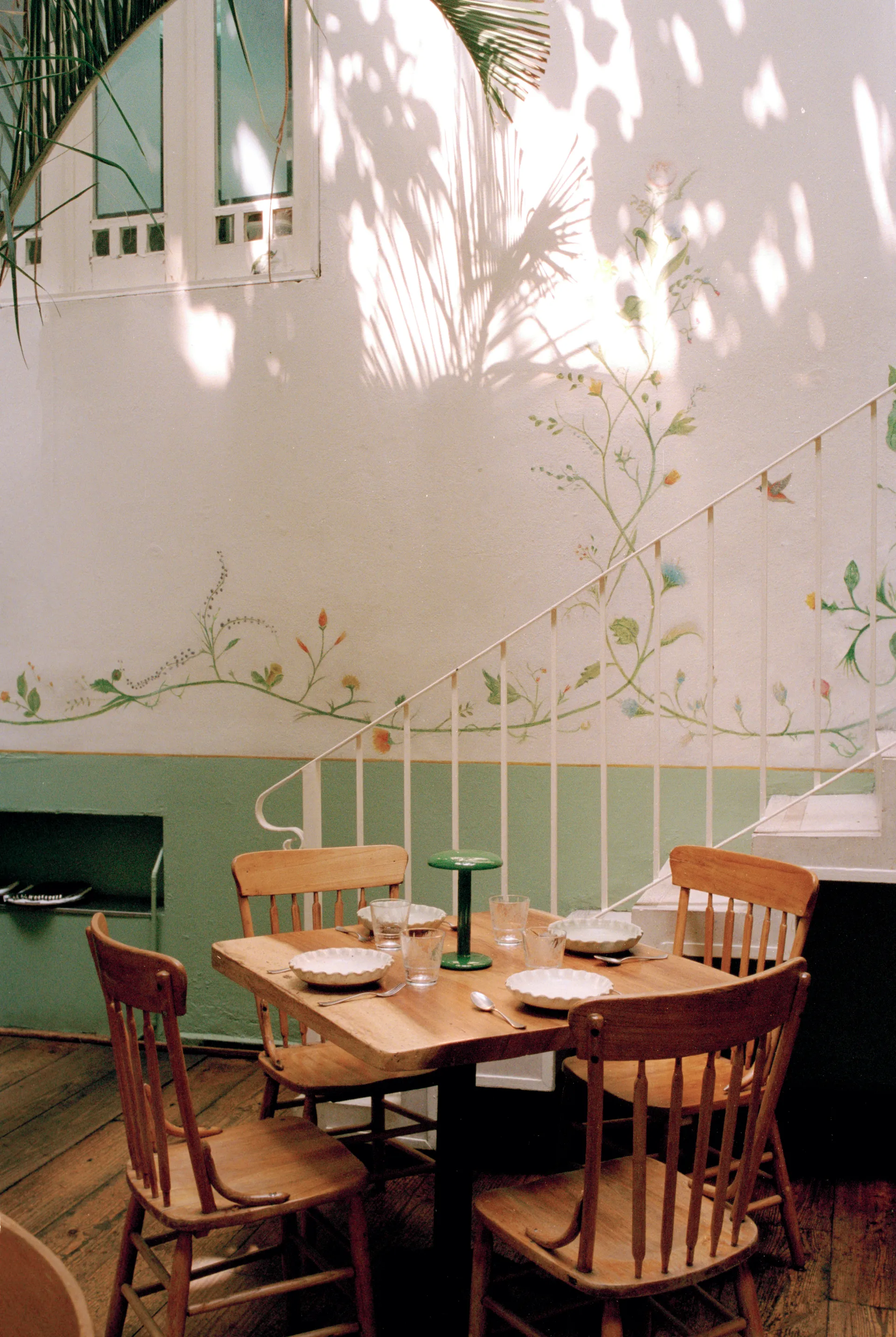 Gustave Residential bordlampe portabel, Lakkert green Flos