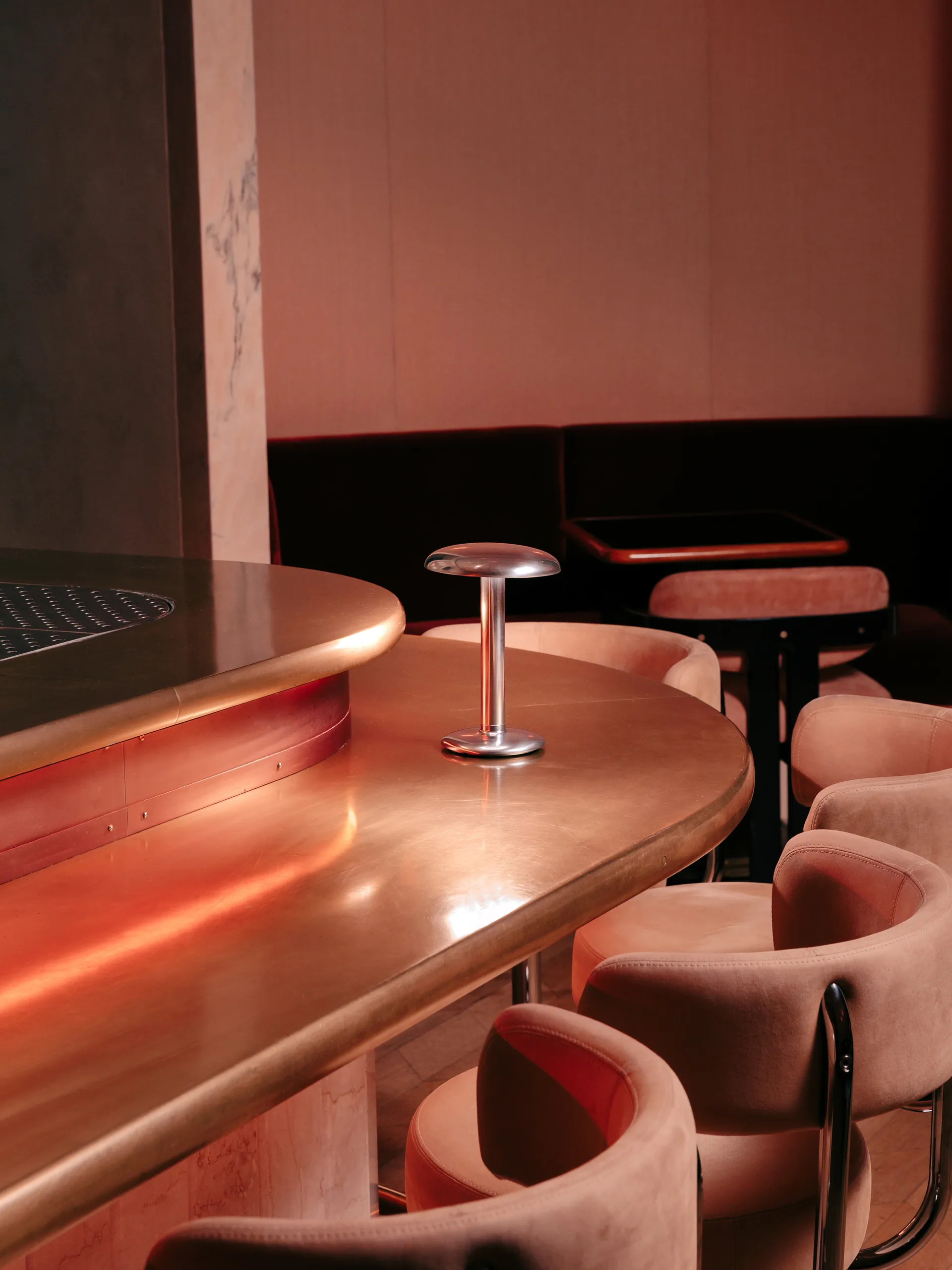 Gustave Residential bordlampe portabel, Polert sølv Flos