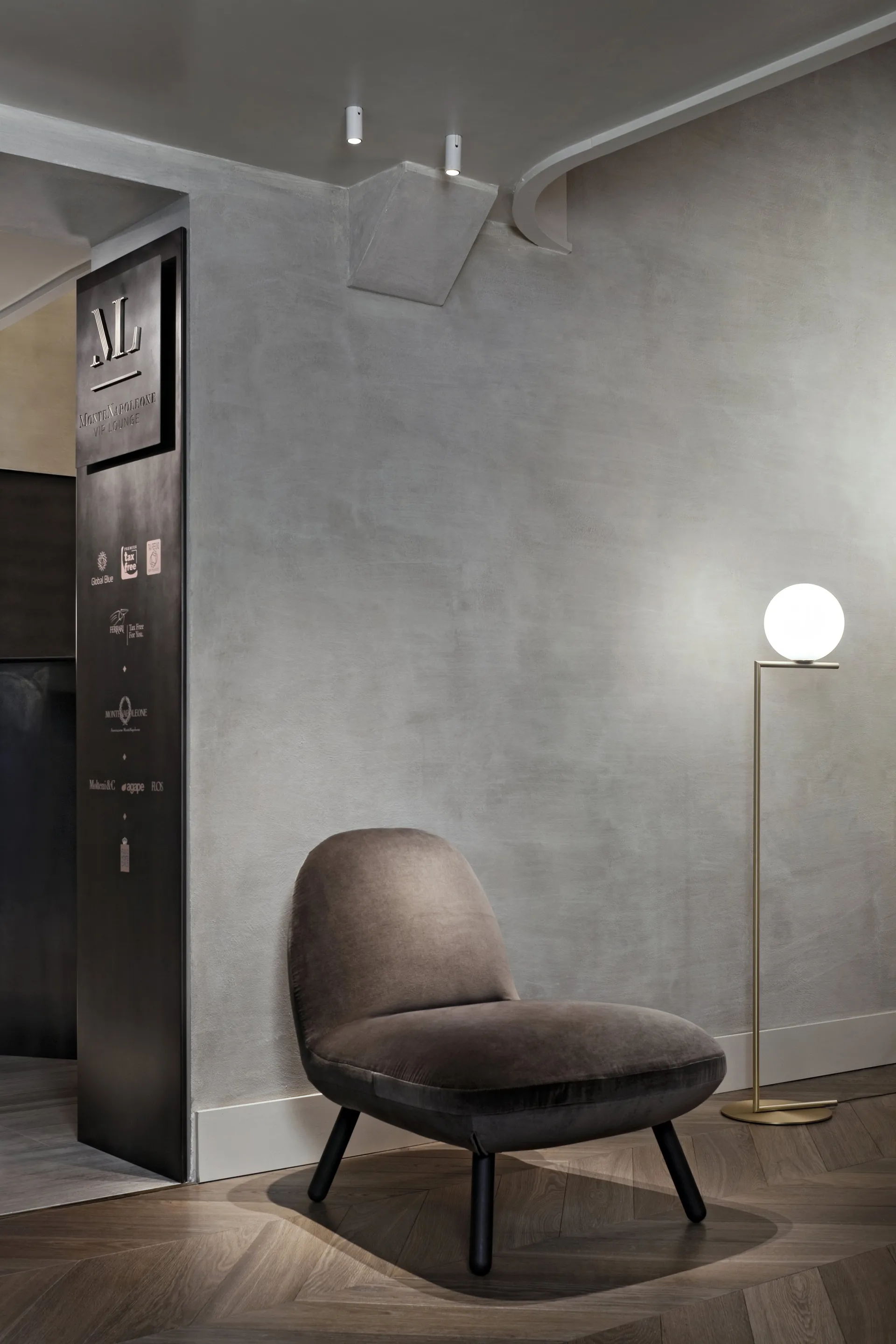 IC F1 gulvlampe 135 cm, Gull Flos