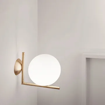 IC lights C/W2 vegglampe - Børstet messing-opal - Flos