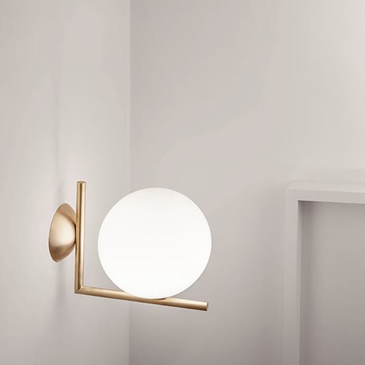 IC lights C/W2 vegglampe, Burgundy-opal Flos