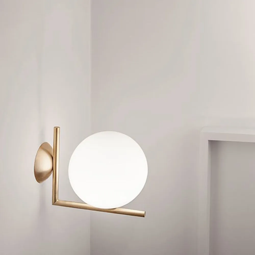 IC lights C/W2 vegglampe, Krom-opal Flos