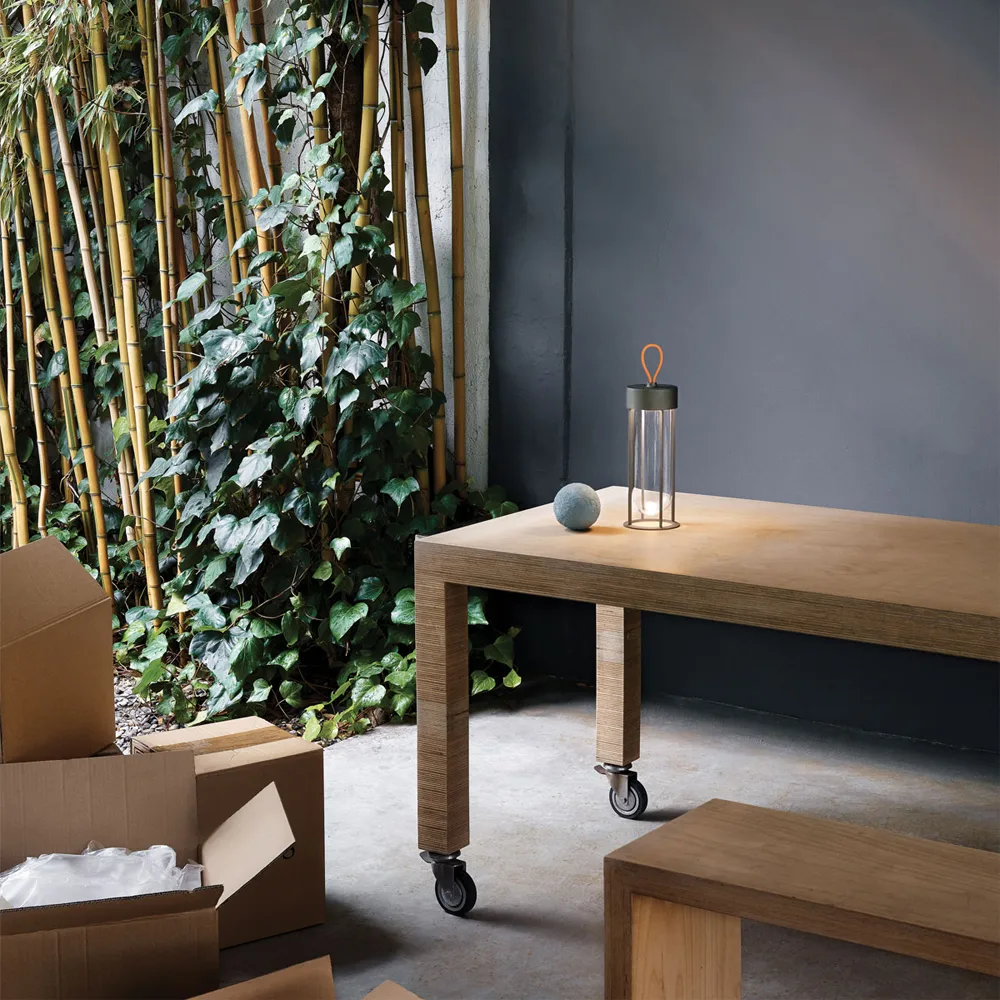 In Vitro bordlampe, Black, 2700 kelvin Flos