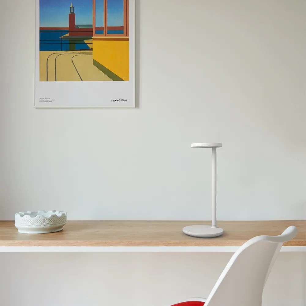 Oblique Qi bordlampe, Rustfarget Flos