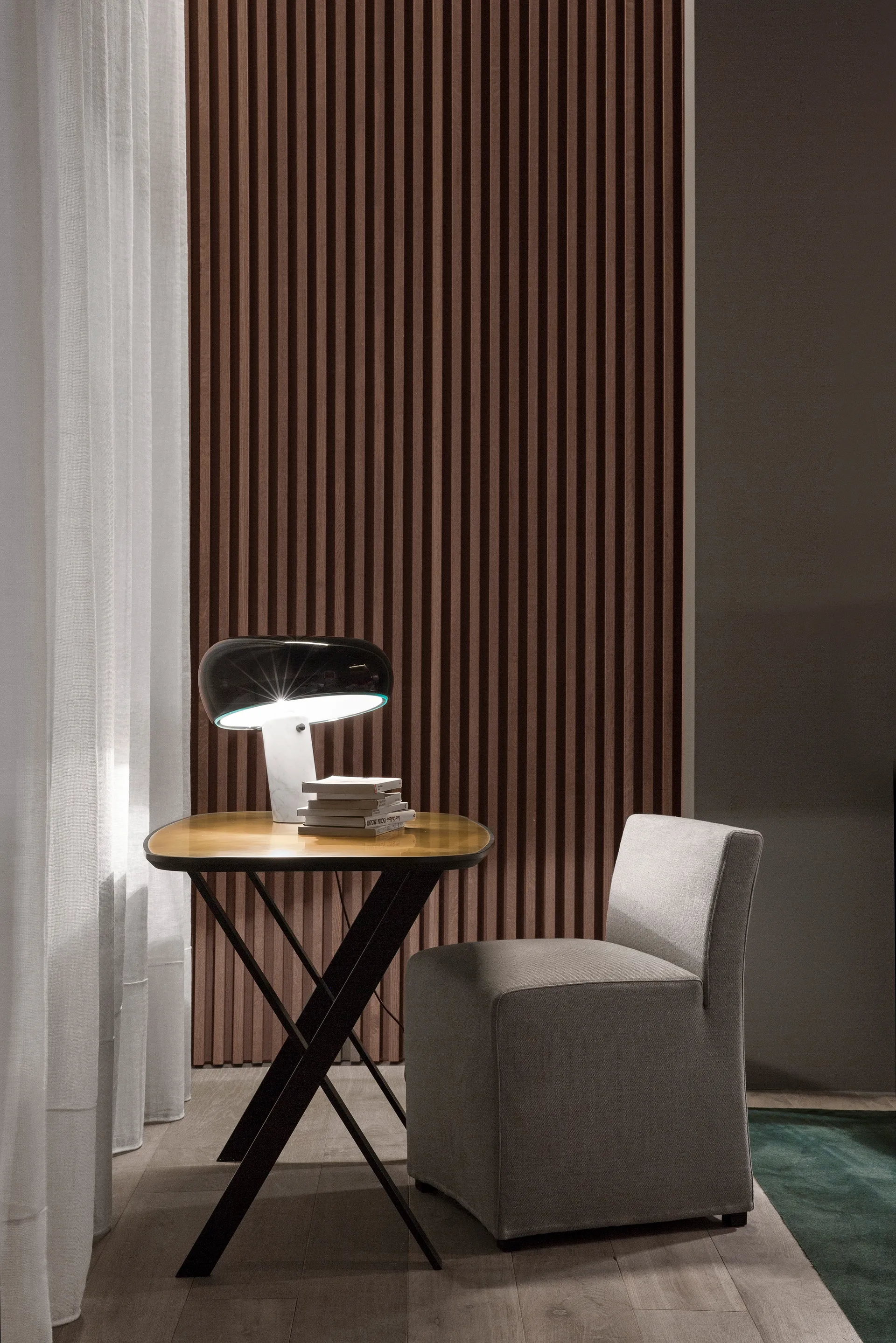 Snoopy bordlampe, Black Flos