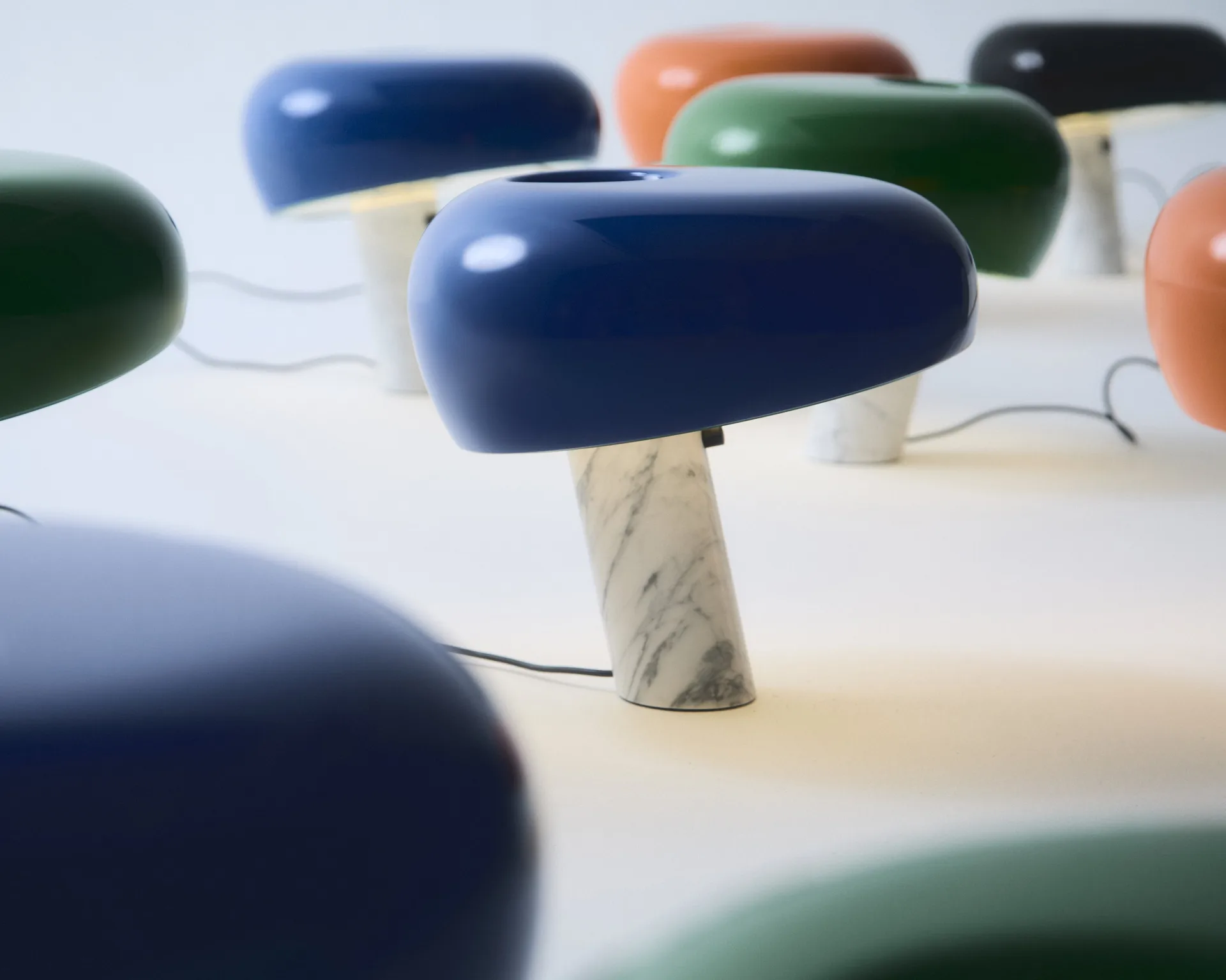 Snoopy bordlampe, Navy blue Flos