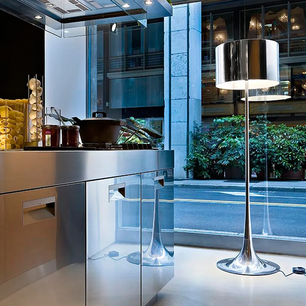 Spun Light F gulvlampe, Svart Flos