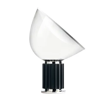 Taccia PMMA bordlampe - Svart, LED - Flos