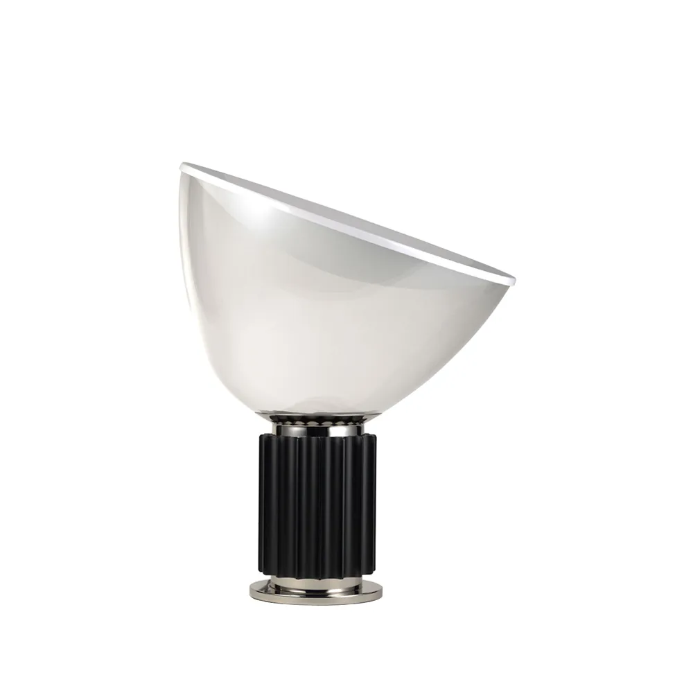 Taccia Small bordlampe LED 48,5 cm, Svart-glasskuppel Flos