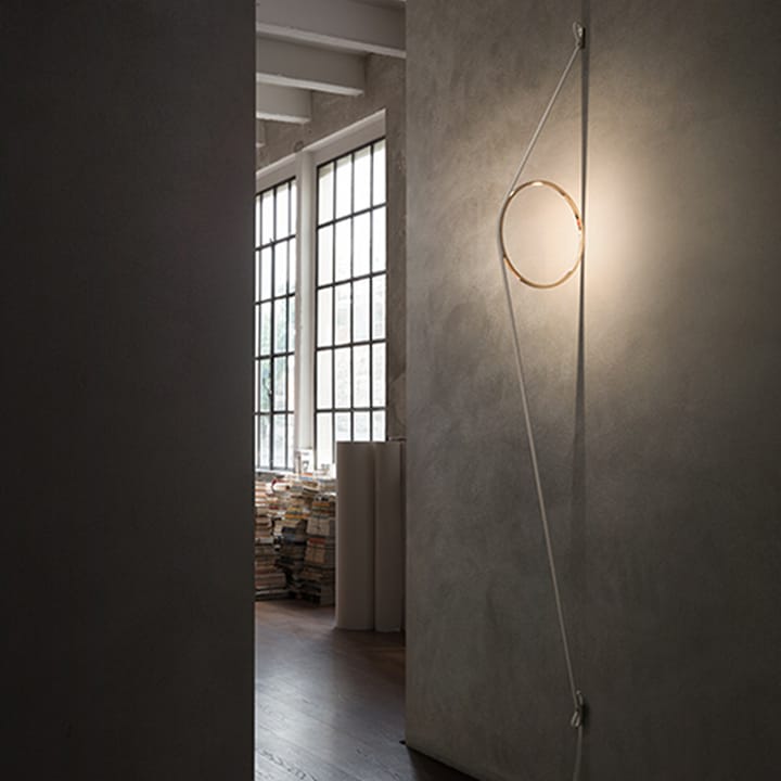 Wirering vegglampe, Rosa-svart Flos
