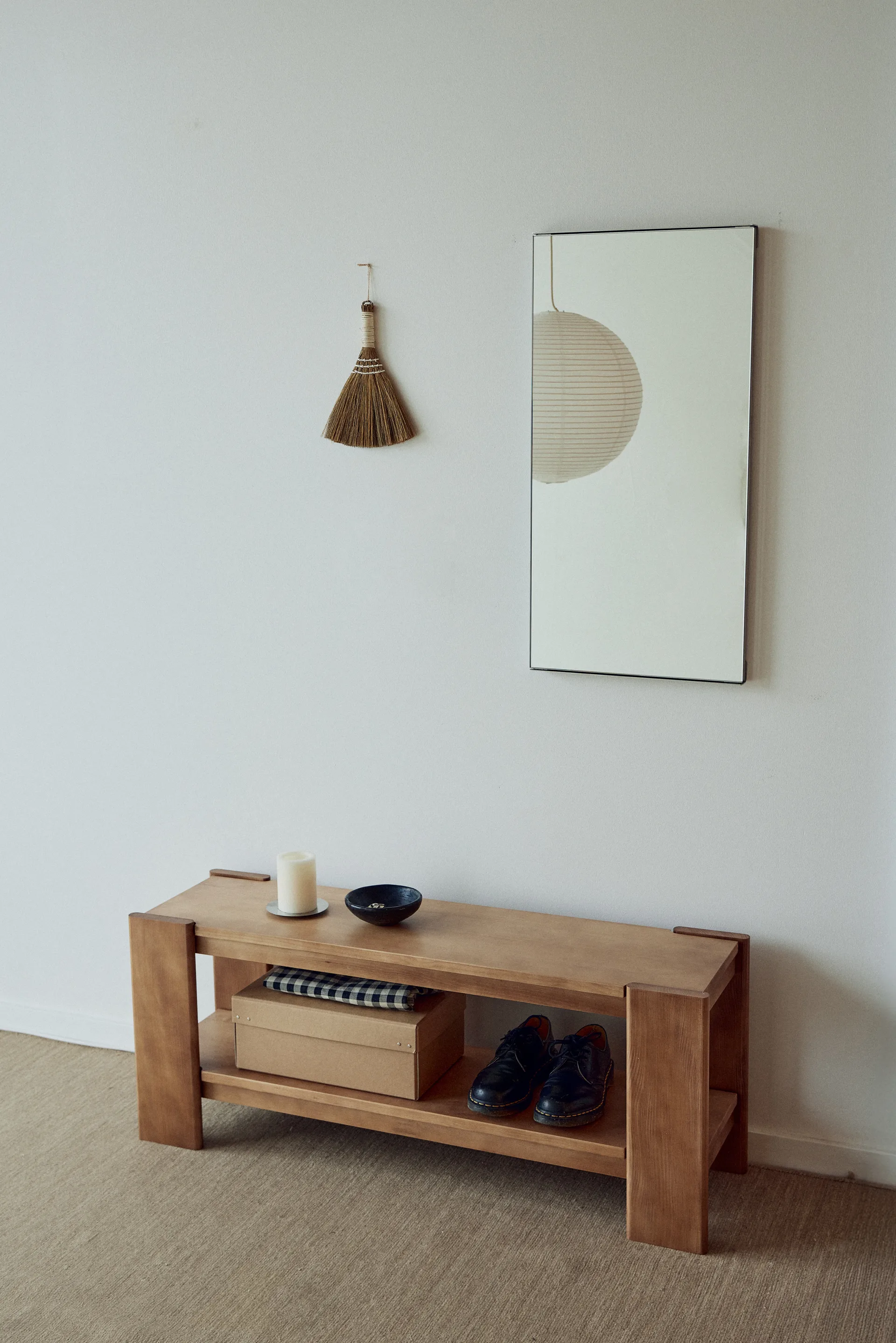 Beam benk, Deep brown pine, 112x45x33 cm Form & Refine