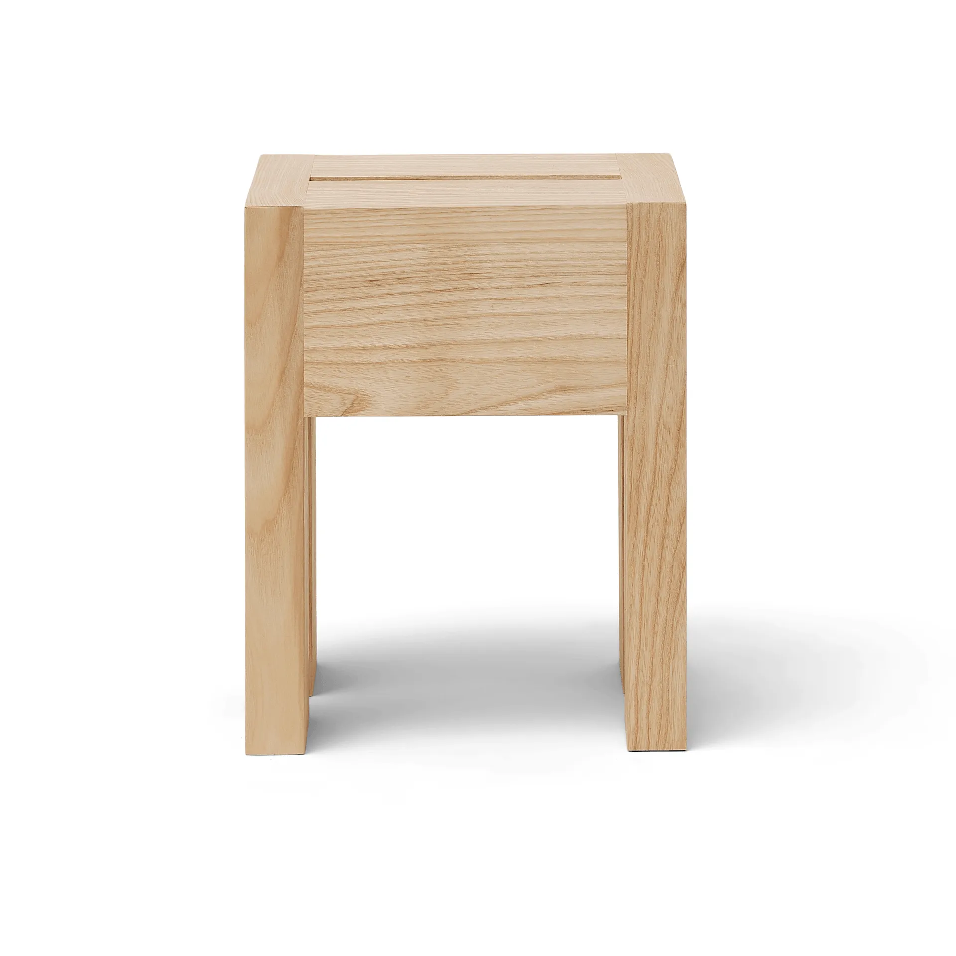 Monolith sidebord, Ask, 29x29x36 cm Form & Refine