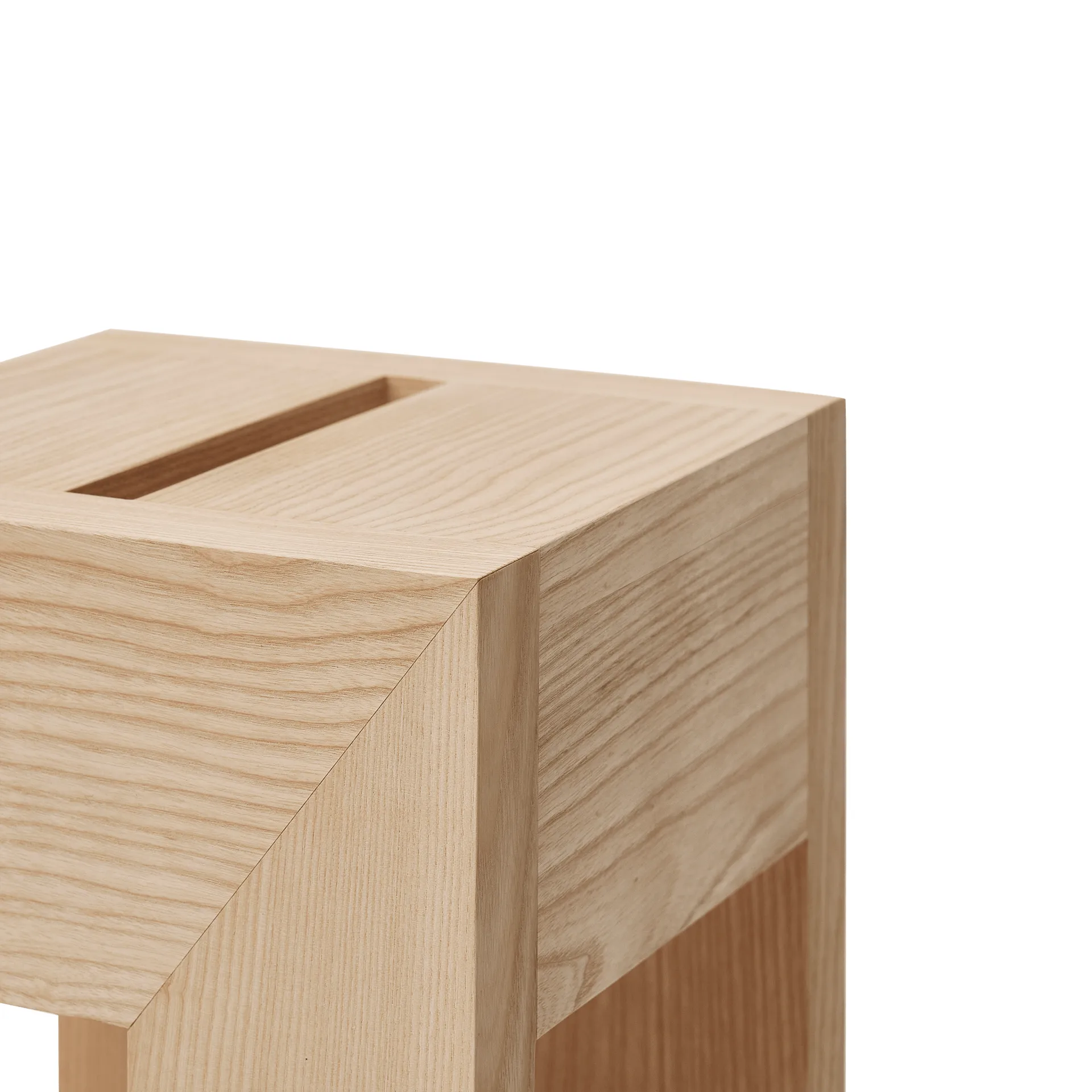 Monolith sidebord, Ask, 29x29x36 cm Form & Refine