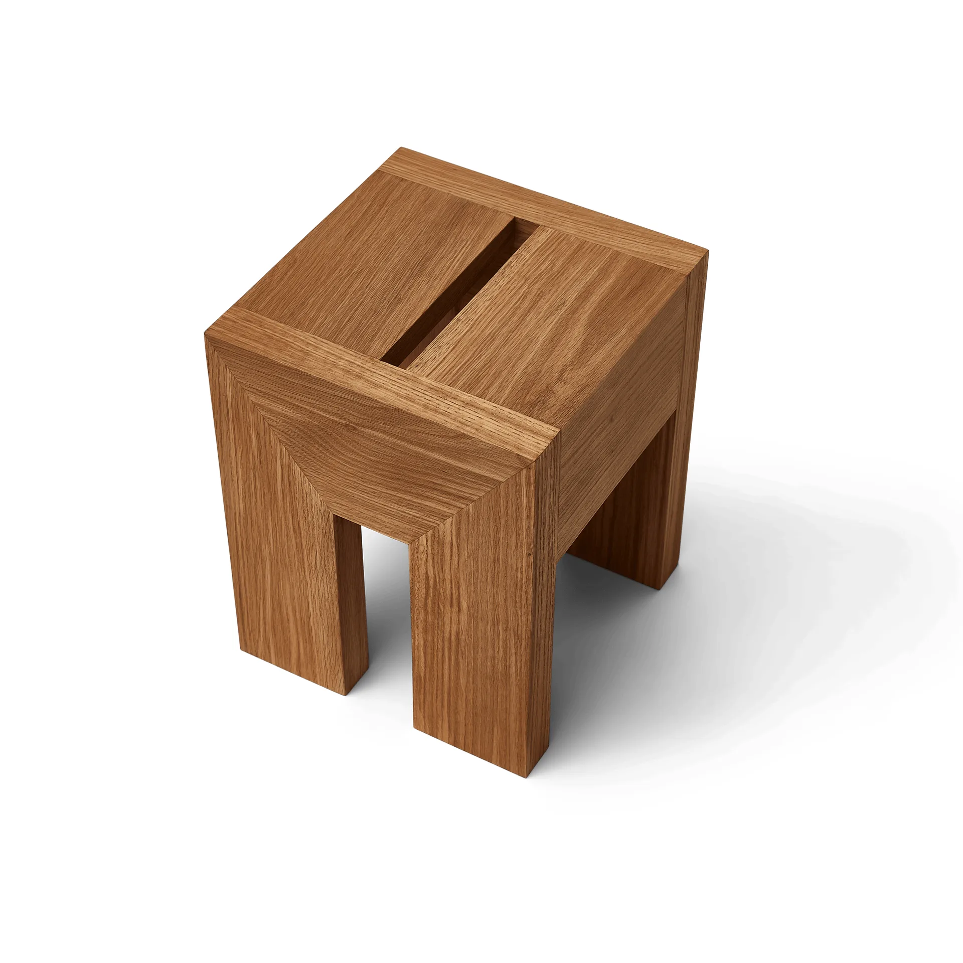 Monolith sidebord, Eik, 29x29x36 cm Form & Refine