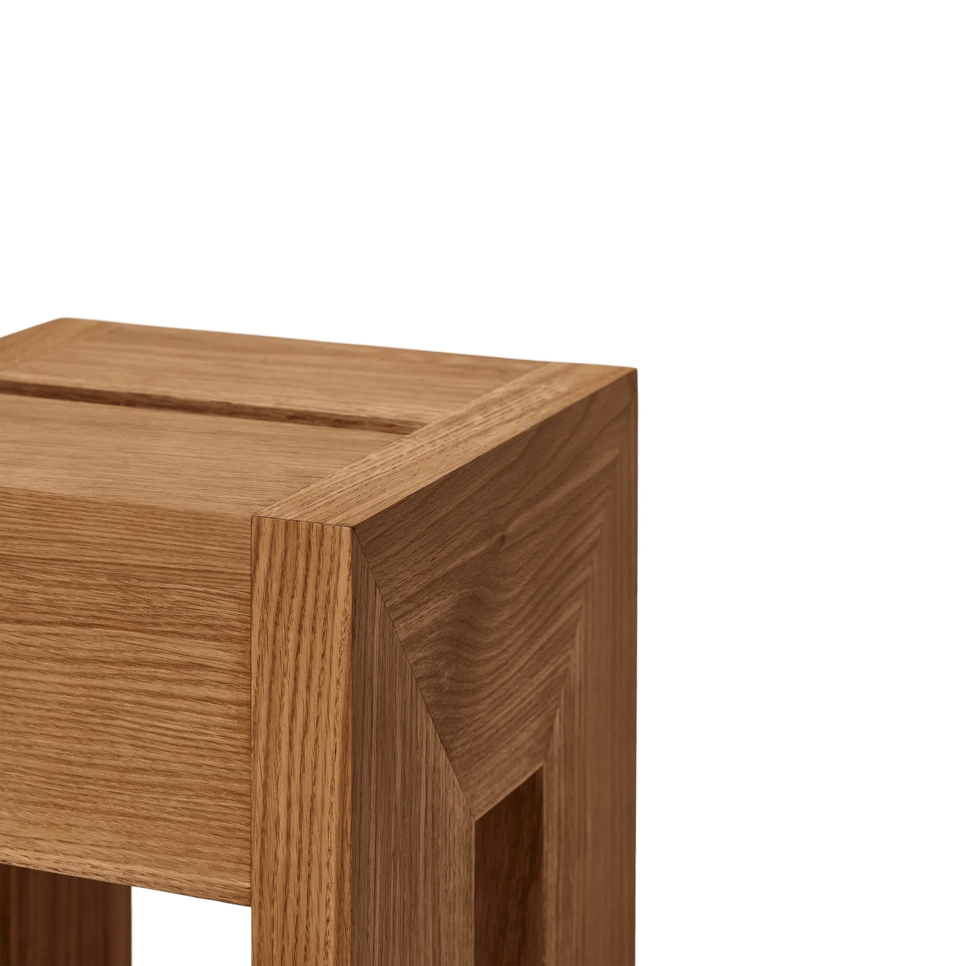 Monolith sidebord, Eik, 29x29x36 cm Form & Refine