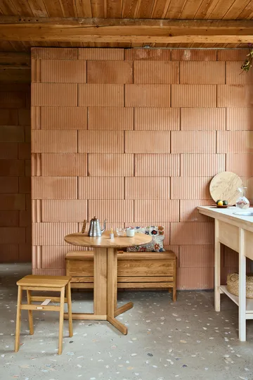 Trefoil spisebord Ø90 cm - Eik - Form & Refine