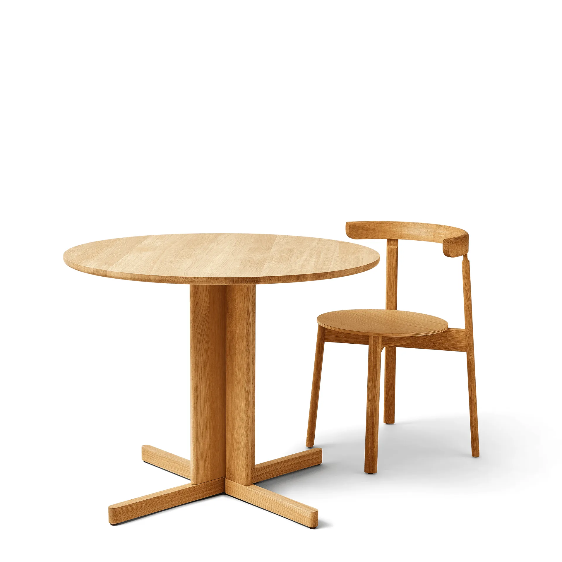Trefoil spisebord Ø90 cm, Eik Form & Refine