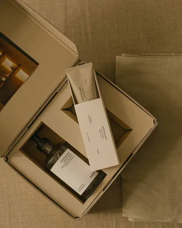 FRAMA gavesett håndsåpe + håndkrem - Apothecary - FRAMA