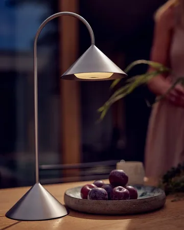 Grasp portable bordlampe - Brushed Stainless Steel, 47 cm - Frandsen