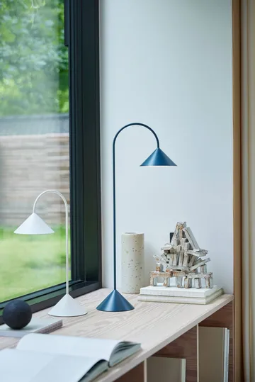 Grasp portable bordlampe - Matt White, 47 cm - Frandsen