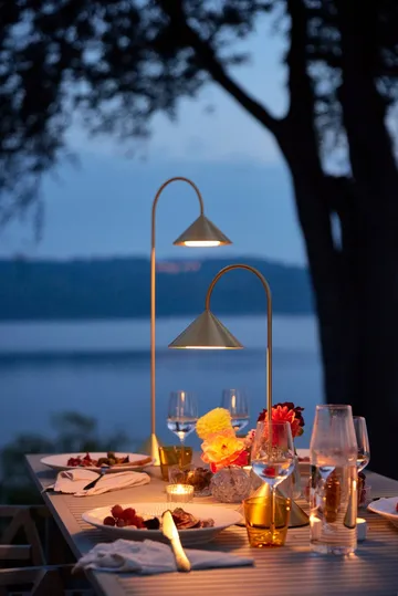 Grasp portable bordlampe - Solid Brass, 72 cm - Frandsen