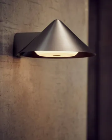 Grasp vegglampe - Brushed stainless steel - Frandsen