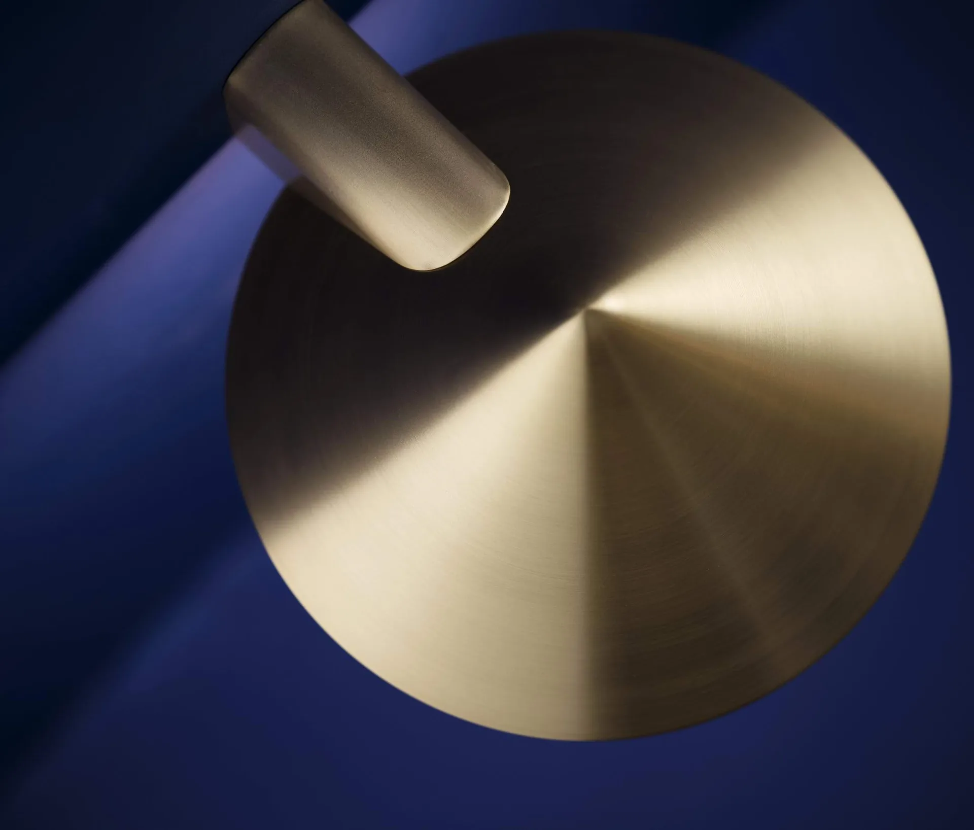 Grasp vegglampe, Solid Brass Frandsen