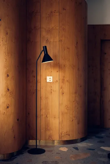 Lyss gulvlampe - Matt black, 150 cm - Frandsen