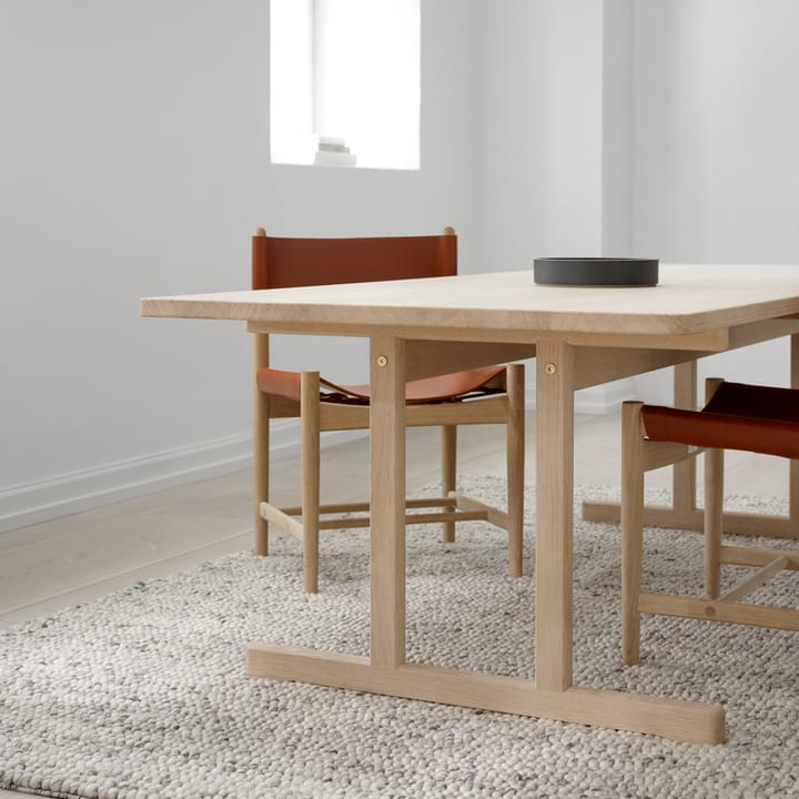 6286 spisebord, eike såpe Fredericia Furniture