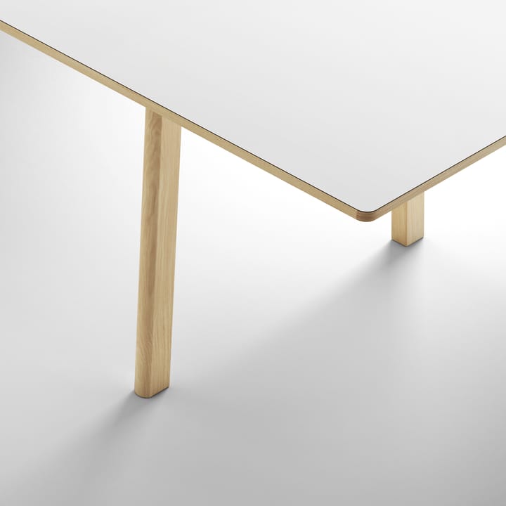 Ana spisestuebord 180–280x95 cm, Nanolaminat hvit-såpet eik Fredericia Furniture