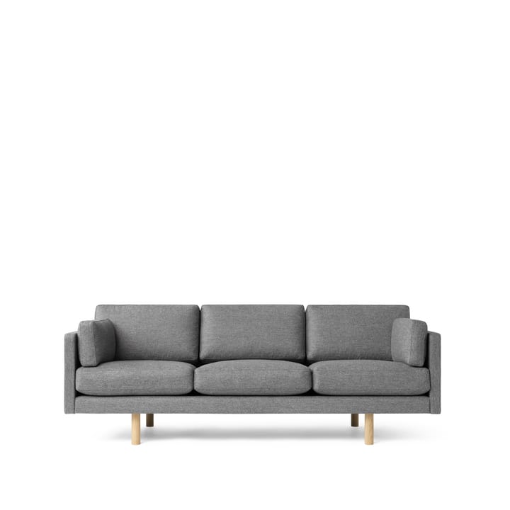 EJ220 2033 sofa 3-seter - Bardal 110-eik - Fredericia Furniture