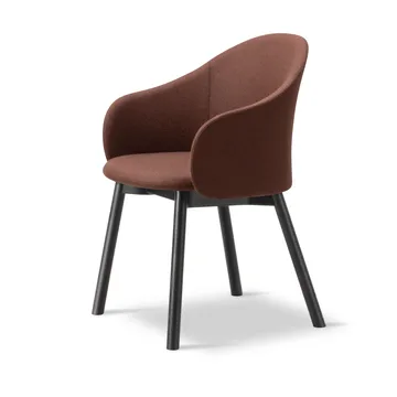 Gomo Armchair lenestol wood base - Blazer CUZ4D Dunalk-svartlakkert eik - Fredericia Furniture