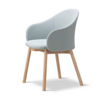 Gomo Armchair lenestol wood base - Mylla 811-lakkert eik - Fredericia Furniture